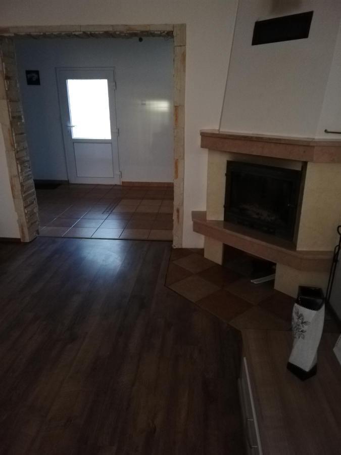Halex 3 Apartment Bojna Luaran gambar