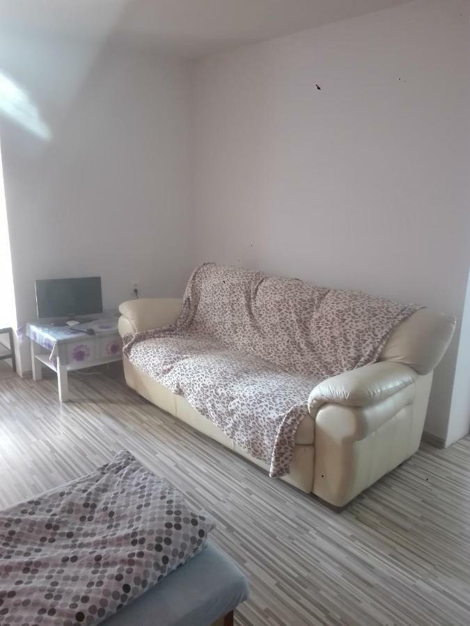 Halex 3 Apartment Bojna Luaran gambar