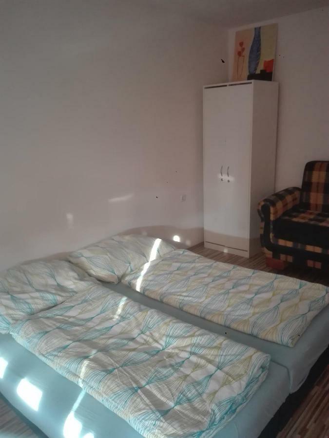 Halex 3 Apartment Bojna Luaran gambar
